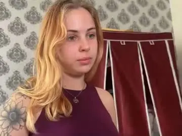 Chaturbate Live Porn of alismoona