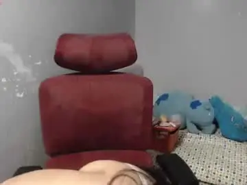 Chaturbate Live Sex Cam of bubblebuttpinay