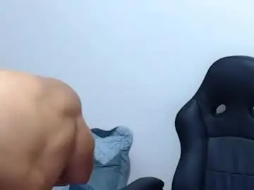 Chaturbate Sex Cam of leo_muscleboy