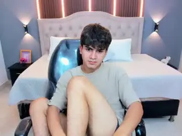 Chaturbate Live Porn of tommy18__