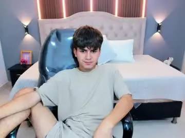 Chaturbate Sex Cam of tommy18__