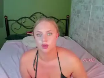 Chaturbate Live Sex Cam of cutefever