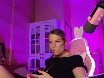 Chaturbate Adult Video Chat of findom_lady_shine