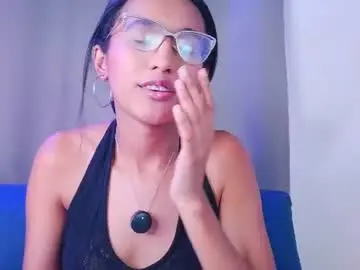 Chaturbate Live Sex of luna_valen