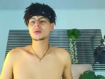 Chaturbate Adult Webcam of thiiagosaeenz