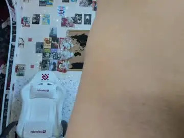 Chaturbate Live Sex Cam of klin_miller