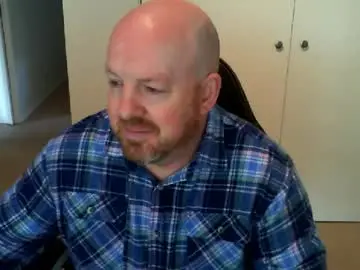 Chaturbate Live Sex Cam of kiwiben45