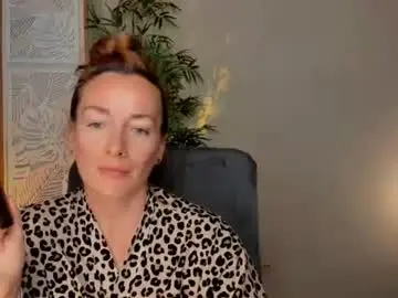 Chaturbate Sex Cam of save_the_qween