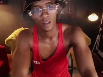 Chaturbate Free Live Porn of athleticbig_cock
