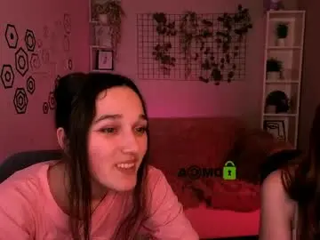 Chaturbate Live Porn of kriss_babyy