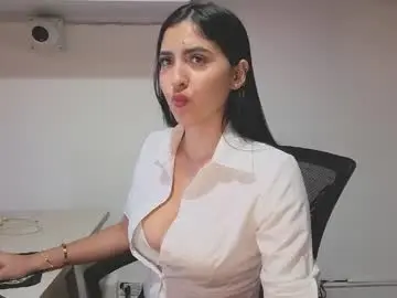 Chaturbate Live Sex Cam of sophiie_blakee