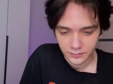 Chaturbate Free Live Porn of zombde32