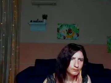Chaturbate Live Sex Cam of muse_kity_jeneva