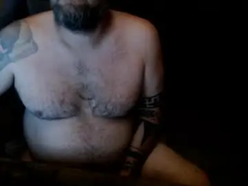Chaturbate Free Porn Cam of chrizz80