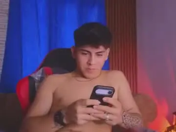 Chaturbate Free Porn Cam of josethariaz25
