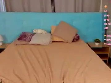 Chaturbate Live Sex Cam of kiki_shanel