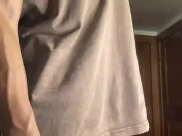 Chaturbate Live Sex Cam of outofhisleague_