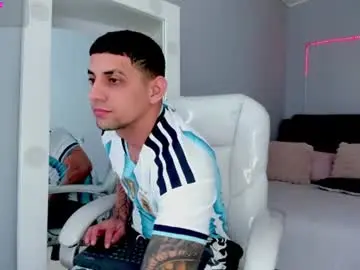 Chaturbate Adult Webcams of alex_cute77