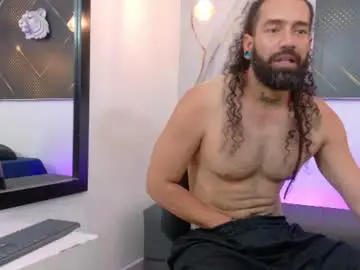 Chaturbate Watch Live Sex Cams of theronnyone