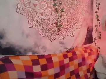 Chaturbate Live Sex Cam of uwujudyosas