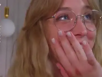 Chaturbate Free Porn Cam of loraineluff