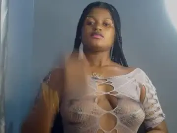 Chaturbate Live Sex Cam of cum_ebony_petitxx