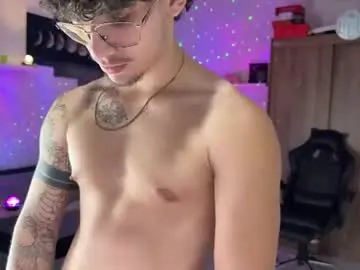Chaturbate Free Live Porn of kisan_smith