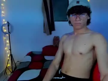 Chaturbate Live Sex of tom_blue10
