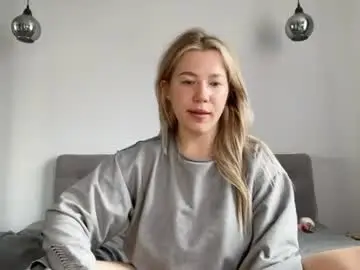 Chaturbate Free Live Porn of alyrasun
