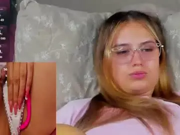 Chaturbate Adult Video Chat of shei1a_shy