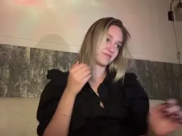 Chaturbate Live Sex Cam of kiramoon_8