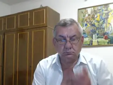 Chaturbate Watch Live Sex Cams of machomale3