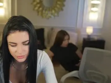 Chaturbate Live Sex Cam of bright_diamonds_054