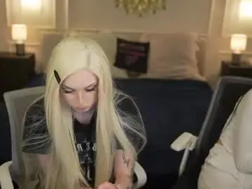 Chaturbate Sex Cam of bright_diamonds_054