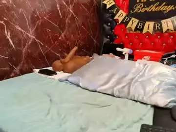 Chaturbate Live Sex Cam of divine_goddess69