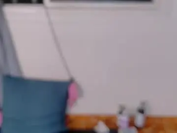 Chaturbate Live Sex Cam of jenacooper__