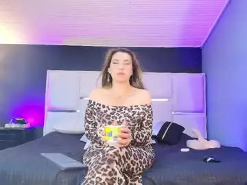 Chaturbate Best live sex cam show of samanthamilf__
