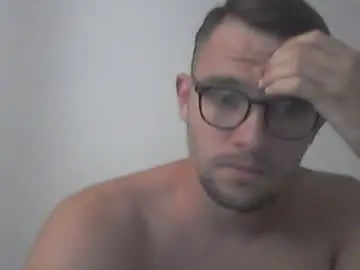 Chaturbate Free Live Porn of hardboylovemilfmoom