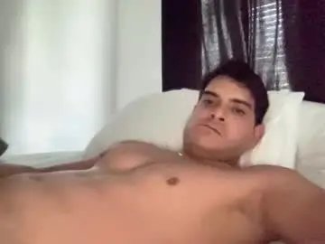 Chaturbate Live Sex Cam of riki12123
