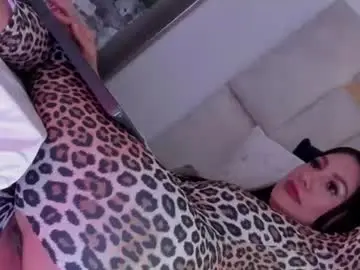 Chaturbate Adult Webcams of halie728