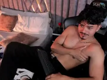 Chaturbate Live Porn of nicolaikarav