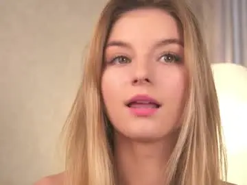 Chaturbate Adult Video Chat of my_little_pollly
