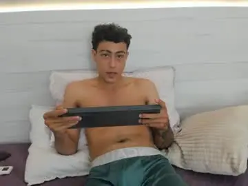 Chaturbate Best live sex cam show of lois_stone