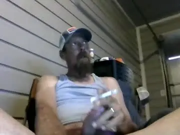 Chaturbate Live Sex Cam of elwooood7