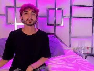 Chaturbate Free Porn Cam of ethan_and_aris