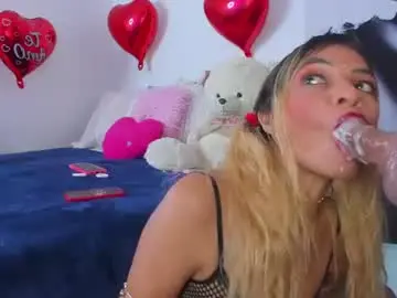 Chaturbate Free Porn Cam of angeline_focus