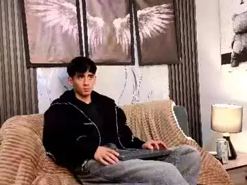 Chaturbate Live Sex of demian_hot99