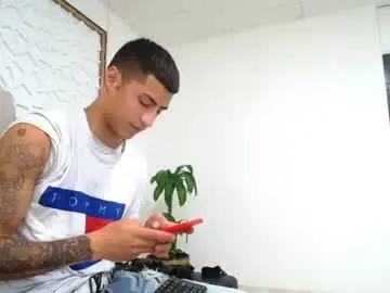 Chaturbate Live Porn of mr_porn_9