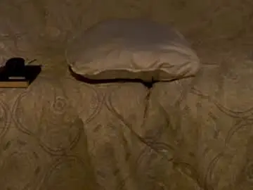 Chaturbate Live Sex Cam of luvthecam2