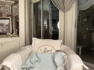 Chaturbate Free Porn Cam of gl1tter_barbie